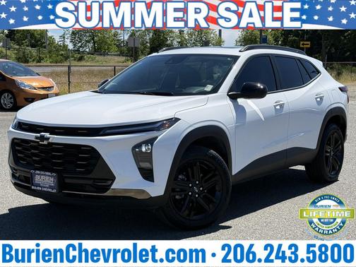 Summit White 2024 Chevrolet Trax FWD ACTIV