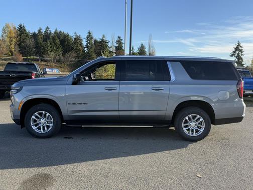 2026 Chevrolet Suburban LS