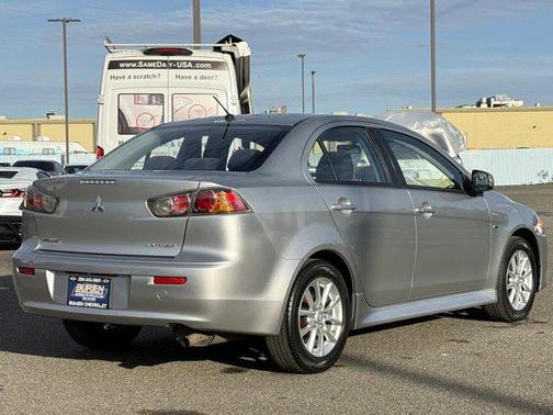 2016 Mitsubishi Lancer ES