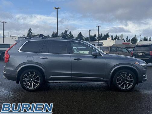 2019 Volvo XC90 T6 Momentum