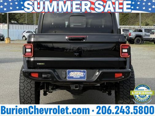 Black Clearcoat 2021 Jeep Gladiator High Altitude 4x4
