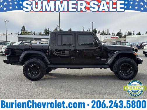 Black Clearcoat 2021 Jeep Gladiator High Altitude 4x4