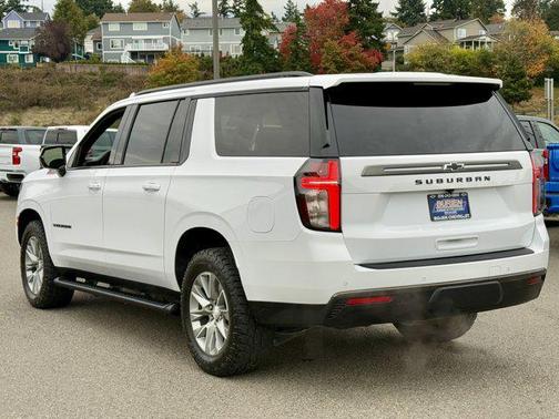 2021 Chevrolet Suburban 4WD Z71