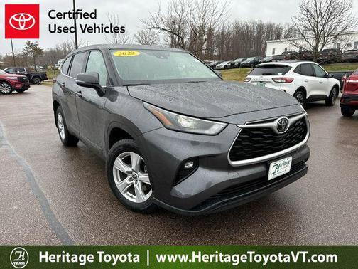 2022 Toyota Highlander LE
