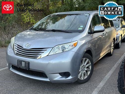 2015 Toyota Sienna LE
