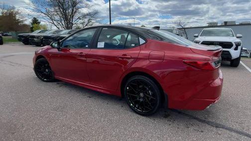 Supersonic Red w/Midnight Black Metallic Roof 2026 Toyota Camry XSE