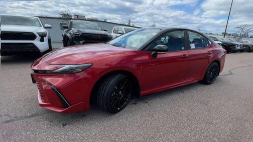 Supersonic Red w/Midnight Black Metallic Roof 2026 Toyota Camry XSE