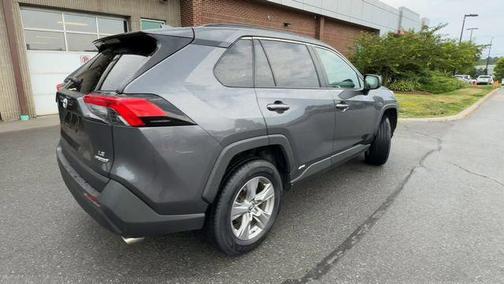 2022 Toyota RAV4 Hybrid LE