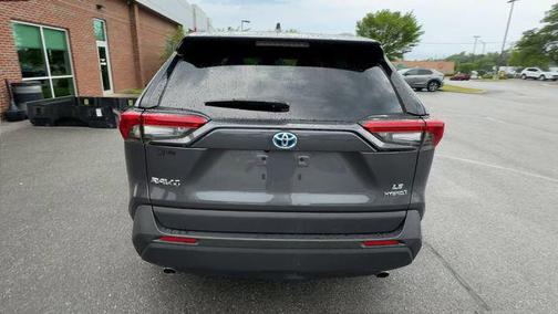 2022 Toyota RAV4 Hybrid LE