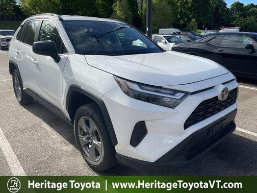 Ice 2025 Toyota RAV4 Hybrid LE
