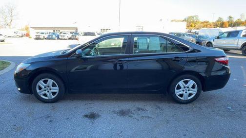 Midnight Black Metallic 2016 Toyota Camry LE