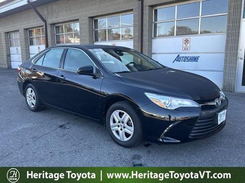 Midnight Black Metallic 2016 Toyota Camry LE