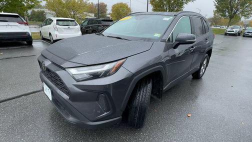 2022 Toyota RAV4 XLE