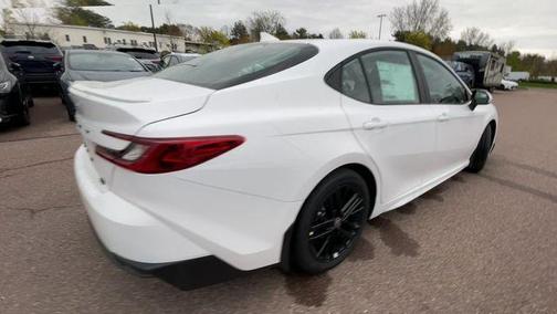 Ice Cap 2026 Toyota Camry SE
