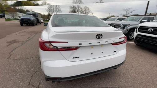 Ice Cap 2026 Toyota Camry SE