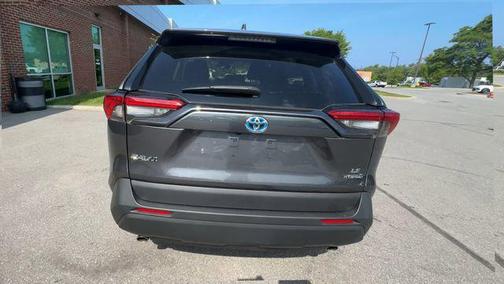 2022 Toyota RAV4 Hybrid LE