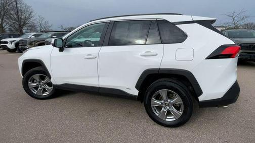 Ice Cap 2025 Toyota RAV4 Hybrid XLE