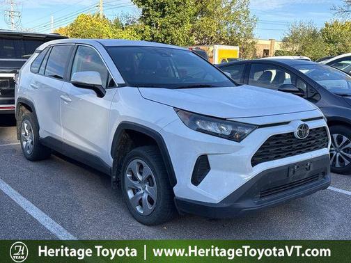 2022 Toyota RAV4 LE