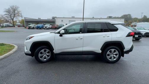 2022 Toyota RAV4 LE