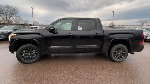 2026 Toyota Tundra Hybrid Platinum