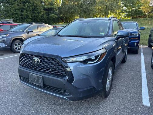 2024 Toyota Corolla Cross LE