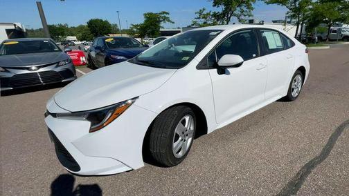 Ice 2025 Toyota Corolla LE