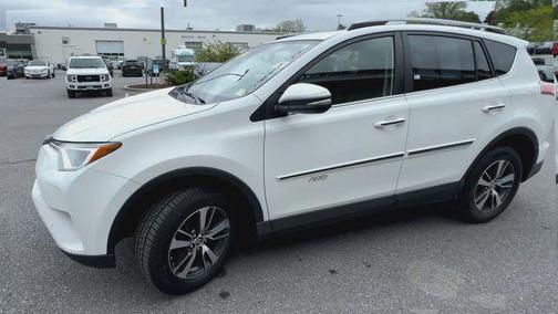 2017 Toyota RAV4 XLE