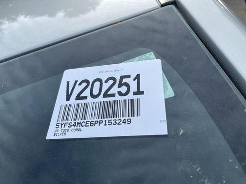 Classic Silver Metallic 2023 Toyota Corolla SE
