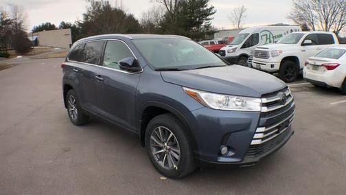 Shoreline Blue Pearl 2019 Toyota Highlander XLE