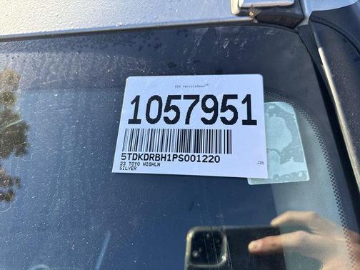 2023 Toyota Highlander XLE