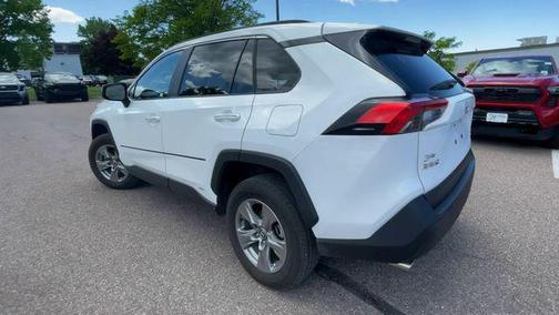 Ice 2025 Toyota RAV4 Hybrid LE