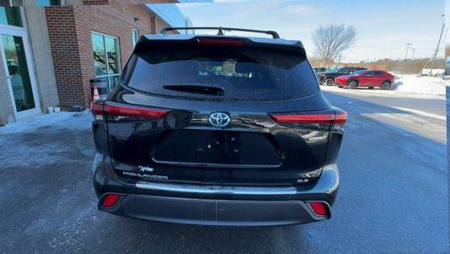 2020 Toyota Highlander Hybrid XLE