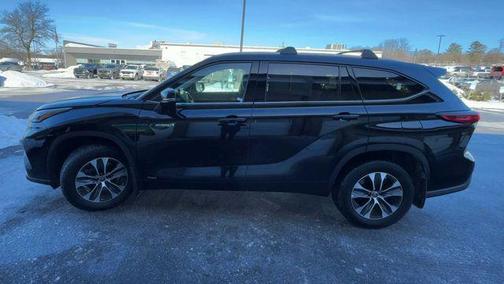 2020 Toyota Highlander Hybrid XLE
