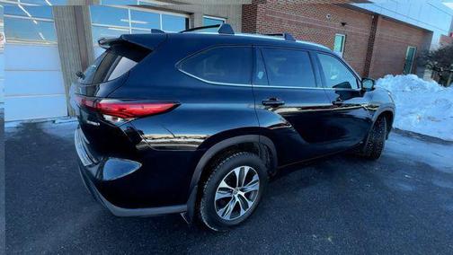 2020 Toyota Highlander Hybrid XLE