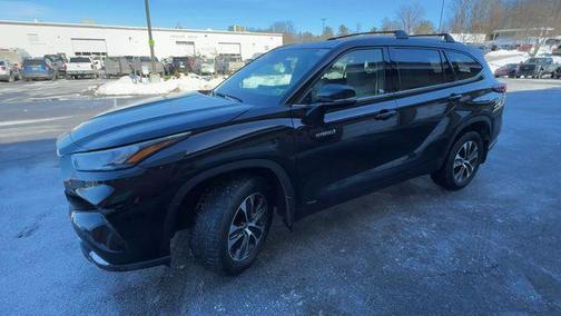 2020 Toyota Highlander Hybrid XLE