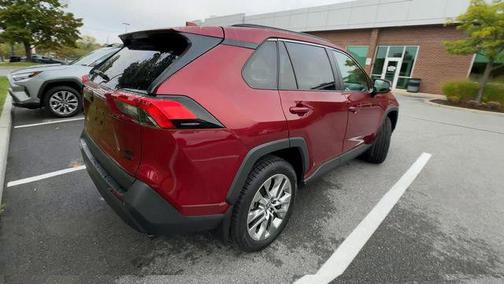 2022 Toyota RAV4 XLE Premium