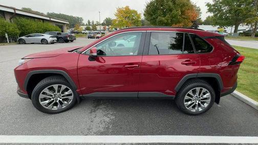 2022 Toyota RAV4 XLE Premium