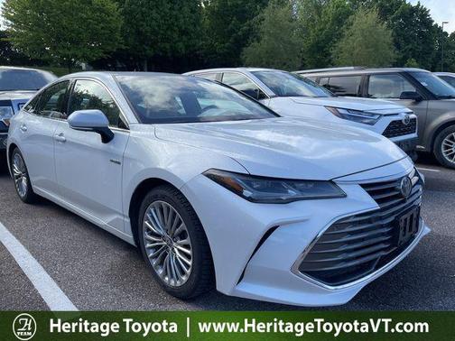 Wind Chill Pearl 2020 Toyota Avalon Hybrid Limited