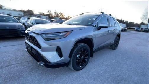 2025 Toyota RAV4 Hybrid SE