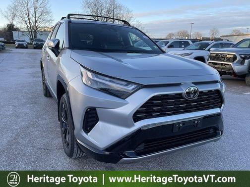 2025 Toyota RAV4 Hybrid SE