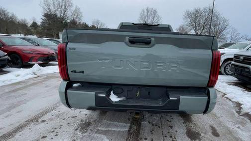 2022 Toyota Tundra SR5