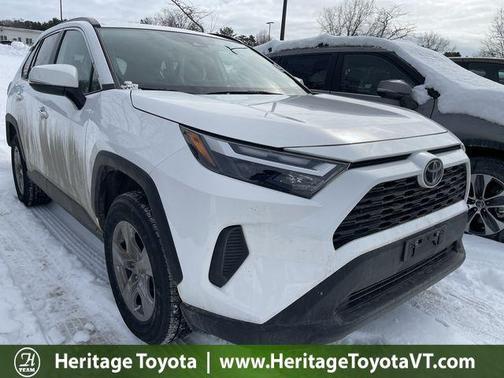 2022 Toyota RAV4 XLE