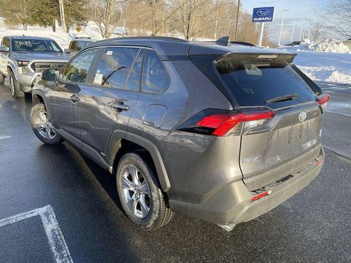 2025 Toyota RAV4 Hybrid LE