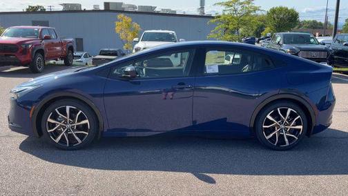 2025 Toyota Prius Plug-In Hybrid XSE