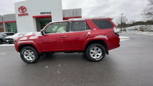 2024 Toyota 4Runner SR5