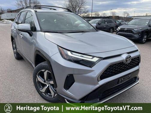 2025 Toyota RAV4 Hybrid SE