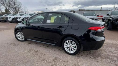 2026 Toyota Corolla Hybrid LE