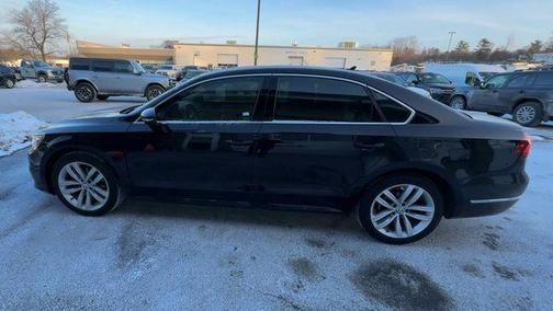 2018 Volkswagen Passat 2.0T SE