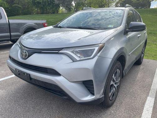 Silver Sky Metallic 2017 Toyota RAV4 LE