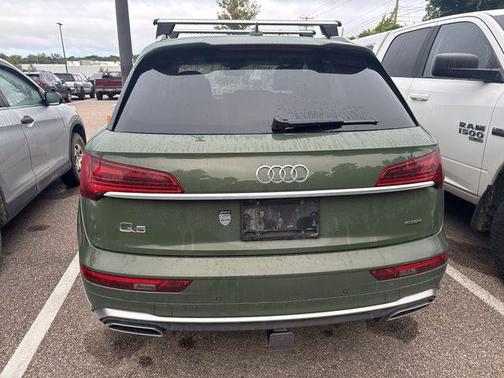 District Green Metallic 2022 Audi Q5 45 S line Prestige